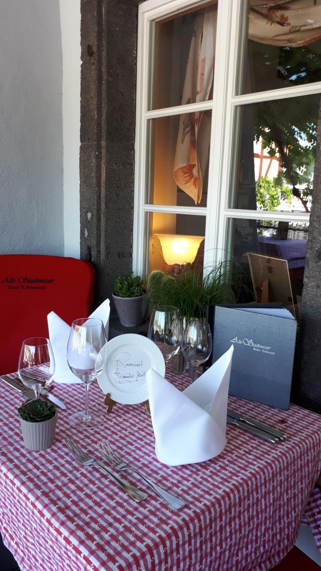 Hotel Restaurant Alte Stadtmauer Beilstein  Bagian luar foto