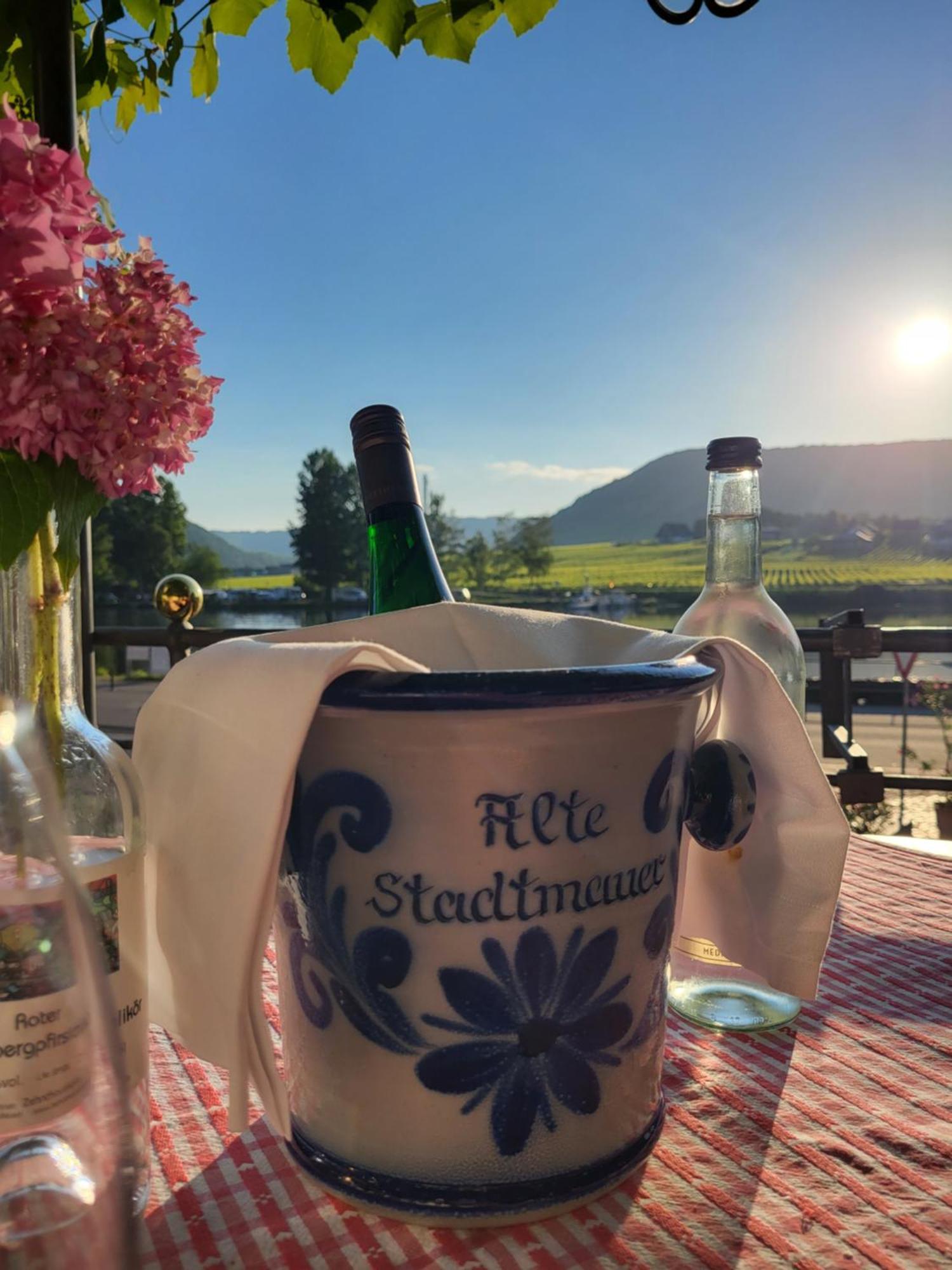 Hotel Restaurant Alte Stadtmauer Beilstein  Bagian luar foto